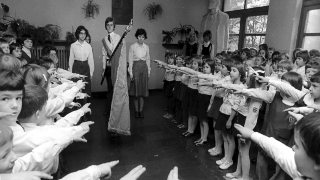 48_wręczenie sztandaru Waryńskiego