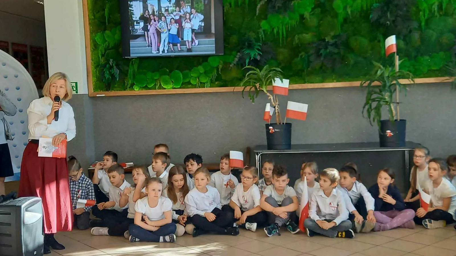 Messenger_creation_C7EB8338-73A0-47C5-B11A-C15A9FEFD308